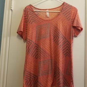Lularoe Classic Tee